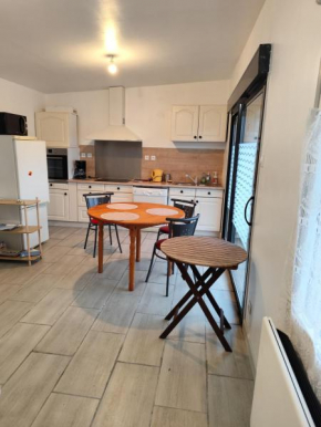 Maisonette sur terrain clos